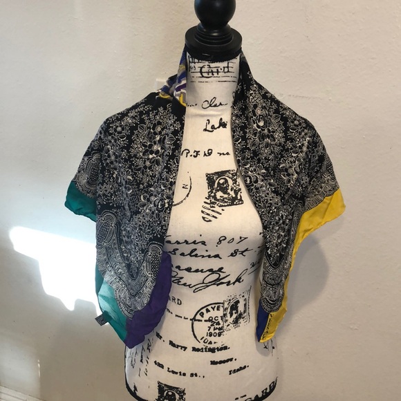 Vintage Accessories - Floral multicolor scarf/bandanna